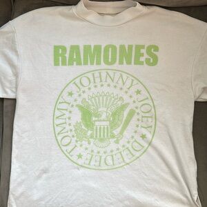 Super soft Ramones T from American Eagle. Very good condition